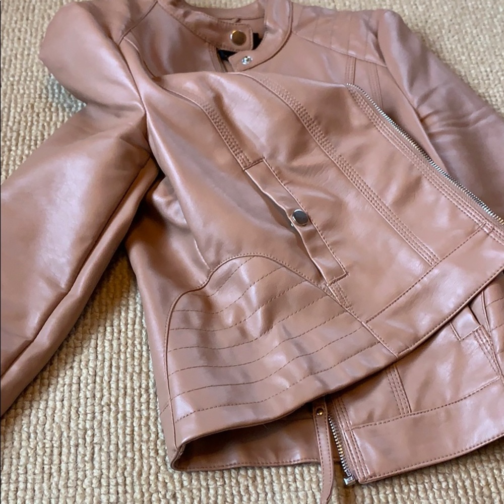 Jacket - Picture 5 of 6